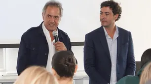 La estrategia de Scioli para activar el turismo en la costa: le pidió a los empresarios que sean "amigables" con los precios