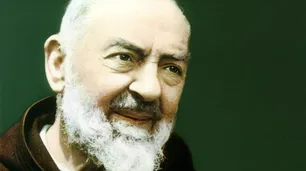 Padre Pío: el santo de los estigmas al que aún hoy se le atribuyen popularmente milagros