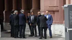Tras los anuncios de Precios Esenciales, Macri se reunió con su Gabinete y recibió a empresarios