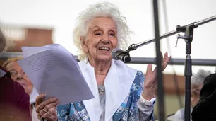 Estela de Carlotto dijo que Milei "tendría que estar en la cárcel"