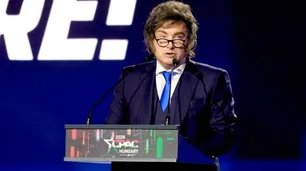 Milei regresó de Europa: fuerte embestida contra la prensa y silencio absoluto sobre la causa $Libra
