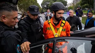 Tensión en el Congreso: Siete detenidos en una protesta de Greenpeace contra la reforma de la Ley de Glaciares