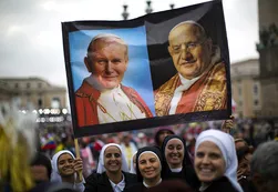 El papa Francisco canonizó a Juan XXIII y a Juan Pablo II