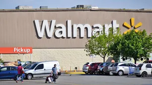 Walmart: la familia más rica del mundo perdió casi 19 mil millones de dólares en su peor caída desde 1987