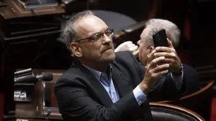 Un senador consideró que Fernando Iglesias es "un pedante, soberbio e incapacitado" para ser embajador