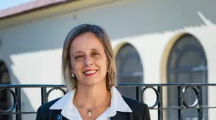 Candidata a directora del Monserrat: “Este año tuvimos 30 renuncias docentes”