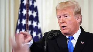 VIDEO | Furioso con un periodista de CNN, Trump le hizo quitar el micrófono