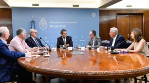 Automotriz alemana fabricará camiones y buses en Argentina