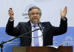 Adolfo Rubinstein analizó la crisis en salud y la falta creciente de especialistas