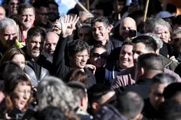 Axel Kicillof se sumó a la marcha en apoyo a Cristina Kirchner: “La condena que recibió es absolutamente injusta”