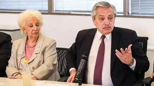 El reto de Estela de Carlotto a Alberto Fernández: "¿Cómo no va a llamar a Cristina?"