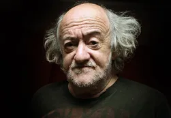 Enrique Symns defiende al Indio: "Pettinato es mentalmente débil"