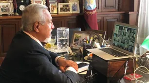 Quién es Juan Carlos Romero, el senador que votó en contra de que los legisladores no puedan comprar dólares