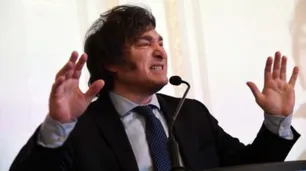Milei armó un Coloquio "blue": rechazó la invitación de IDEA y preparó un almuerzo con empresarios