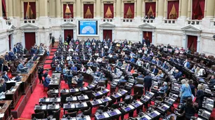 La oposición se une contra Milei tras la cadena nacional y lo conecta con la crisis de 2001