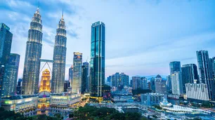 Cuál es la soprendente ciudad con más rascacielos del mundo que destronó a Dubai y Nueva York