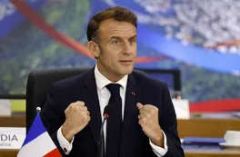 Emmanuel Macron descartó su dimisión tras la caída de Michel Barnier: “Ejerceré mi mandato hasta el final”