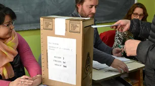 Tres provincias definirán candidaturas o futuros gobernadores en los próximos 30 días