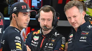 ¿“Checo” Pérez liderará Red Bull ante la presunta salida de Verstappen en 2025?