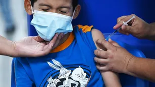 Cuatro razones para vacunar niños, niñas y adolescentes