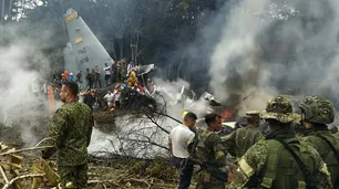 "Compraron una chatarra y se cayó": Petro cuestionó la compra del avión accidentado, que dejó 66 militares muertos