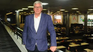 Kristinn Hrafnsson: "Si Julian Assange es extraditado estarán llamando espionaje al periodismo"