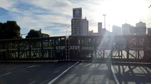 Usan la supervalla en puente Pueyrredón por los 17 años de los asesinatos de Kosteki y Santillán