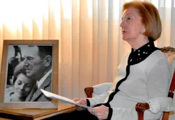 Isabel Perón reapareció para despedirse del "Momo" Venegas