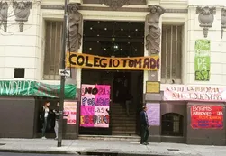 Levantan las tomas en el Carlos Pellegrini y Mariano Acosta
