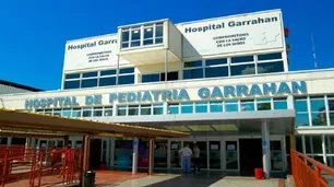 El Hospital Garrahan se debate entre el desfinanciamiento y una obra teatral de caridad "con rubias voluptuosas" planeada por Javier Milei