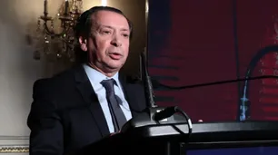 Acuerdan el pago de bono de hasta 3 mil pesos en dos cuotas para personal de casas particulares