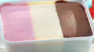 La Anmat prohibió la venta de un helado tricolor