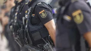 Detuvieron en España a ex jueza argentina acusada de "conseguir panzas" para un circuito ilegal de adopciones