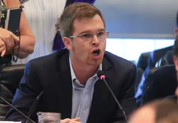 Nicolás Massot: "¡Prendieron fuego la casa y hoy se quejan del olor a humo!"