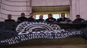 Conflicto gremial: trabajadores del neumático tomaron una oficina del Ministerio de Trabajo