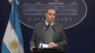 Tras 20 días de silencio, Manuel Adorni no aceptó preguntas y habló en tono de campaña