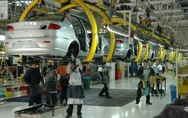 Avanza libre comercio de autos y partes entre Argentina y México