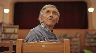 Es albañil, construyó su propio Cinema Paradiso y después de 24 años lo tiene que cerrar