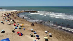 Verano 2023: cinco playas tranquilas de la Costa Atlántica