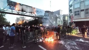 Irán disuelve la Policía de la Moral
