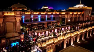 El hotel de ensueño donde se aloja el rey Juan Carlos en Abu Dhabi