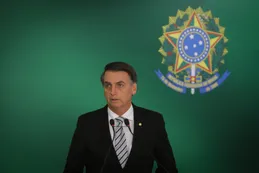 Disputas de partido y pagos dudosos nublan victoria de Bolsonaro