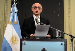 Para el abogado de Timerman, "Moldes es deficiente en su trabajo"