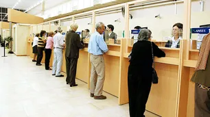Los apoderados de jubilados deberán registrar su huella para cobrar haberes