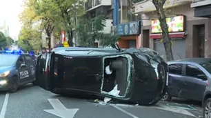 "Veníamos de la joda": choque, vuelco y dos heridos leves en San Cristóbal