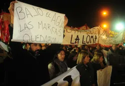 Insultos a CFK, Scioli y Bruera en La Plata