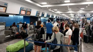 Verano incierto: Pese a la agresiva oferta aérea, la demanda está peor que el año pasado