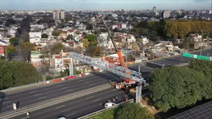Cierran las autopistas 25 de Mayo y Perito Moreno para instalar el peaje electrónico