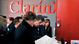 A lo Cristina, Milei va contra Clarín