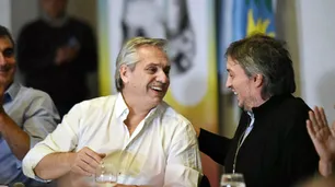 Alberto Fernández a los intendentes: "Sé que son ustedes los que están parando la crisis"